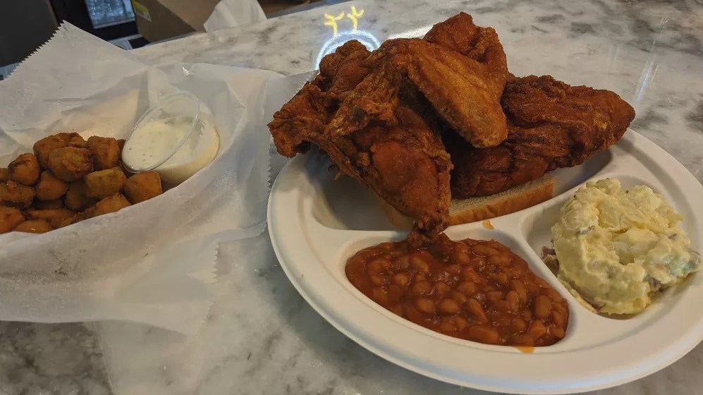 All the Way from Memphis, Gus’s Adds to Dallas’ Growing Tennessee Chicken Feast