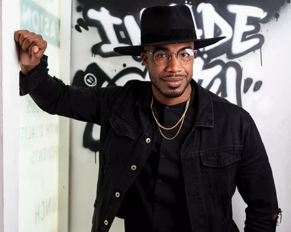 Review: In East Dallas, Invasion Serves Massive Sandwiches with a Generous Spirit