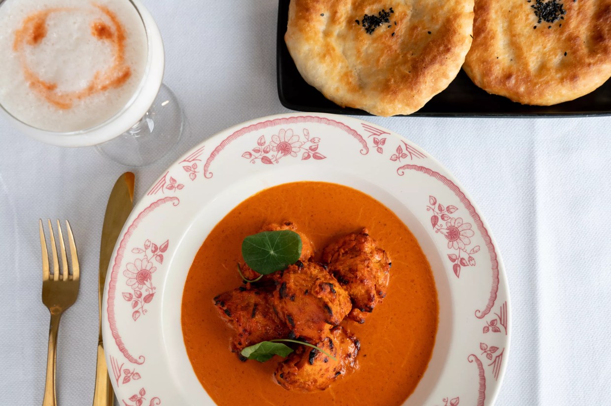 Review: me Gives Soul to Indian Fare with a Classic French Flare