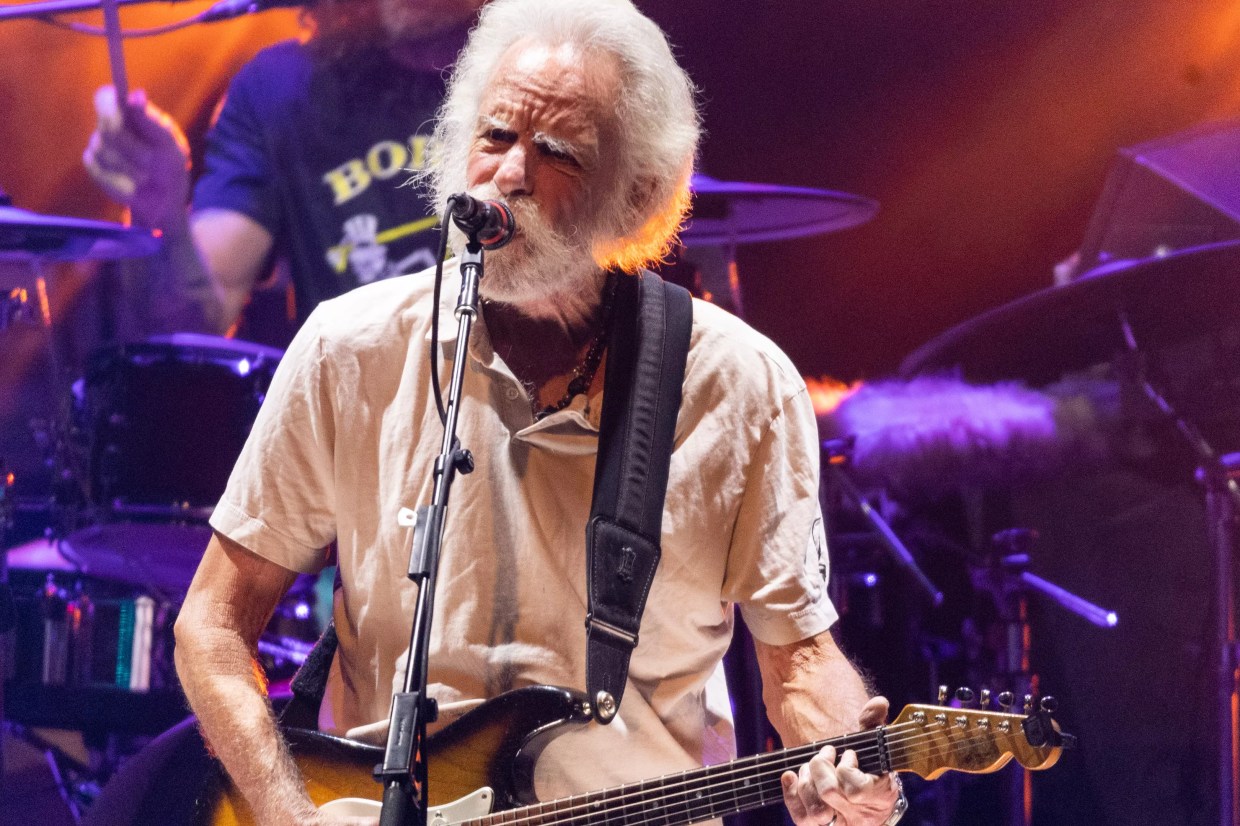 Bob Weir & Wolf Bros Paint a Masterpiece at the Majestic Theatre