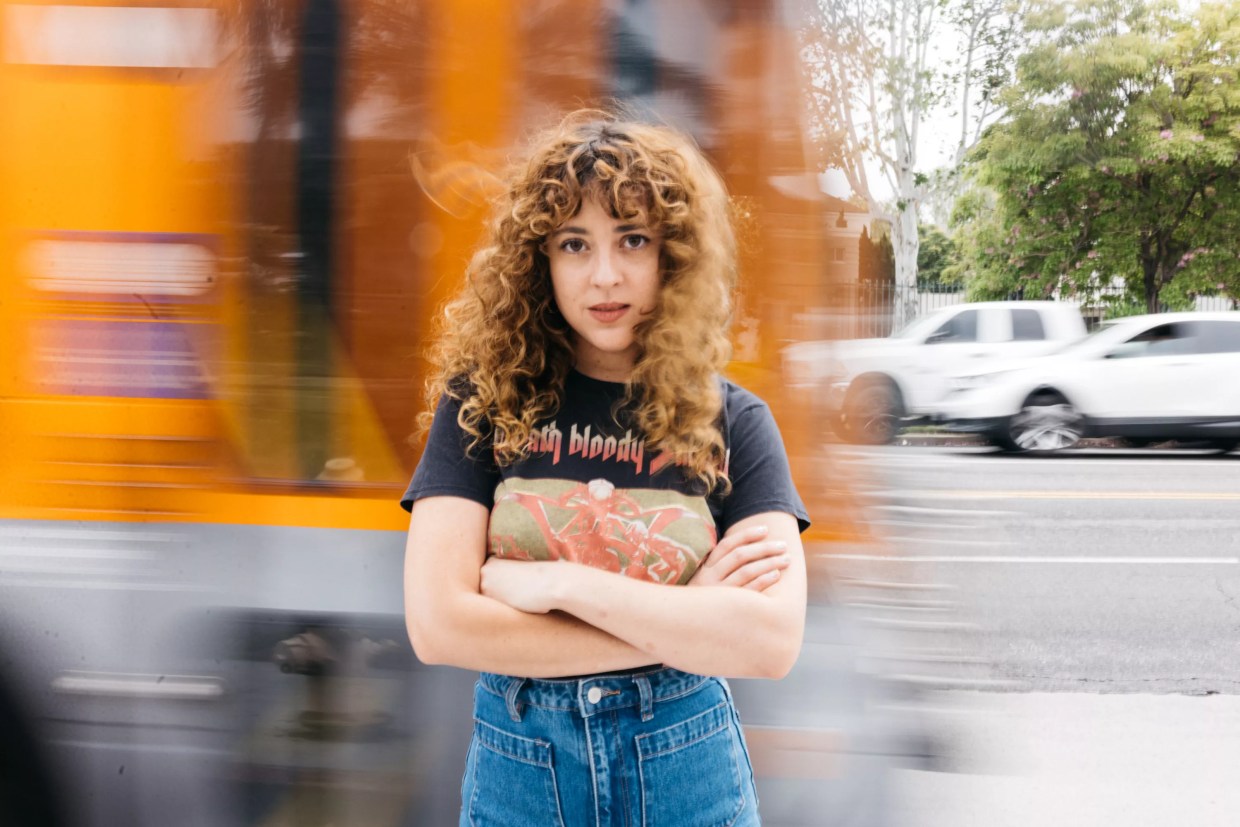 Pearl Earl’s Upcoming Record <i> It’s Dread</i>, Is, Sadly, Right on the Money