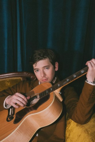 Del Rio country artist William Beckmann.