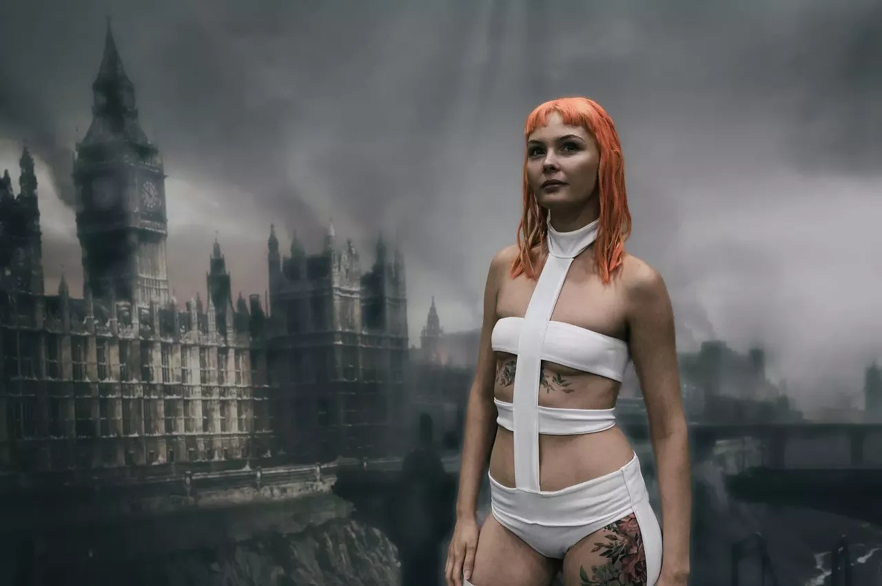 A Fan Expo 2022 cosplayer in Dallas, dressed as a character from <i>The Fifth Element</i>.