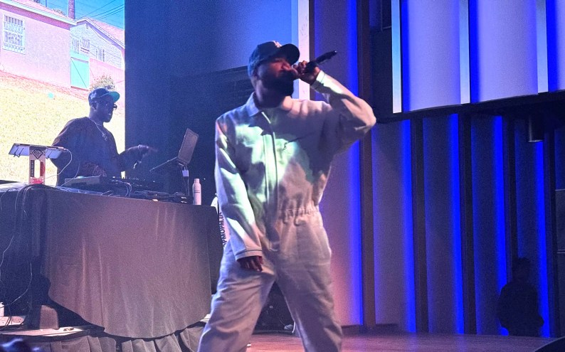 Dom Kennedy performing at Dallas' The Echo Music Lounge on March 25, 2025.