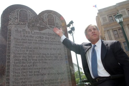 Judge Orders North Texas Districts to Remove Ten Commandments Posters
